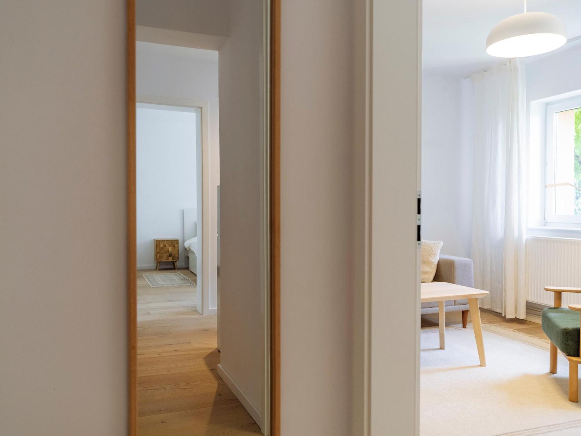 Cozy Central Apartment Near The Forest 브라쇼브 외부 사진